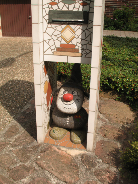 Mosaic tile sculpture in Rodenbach, Germany