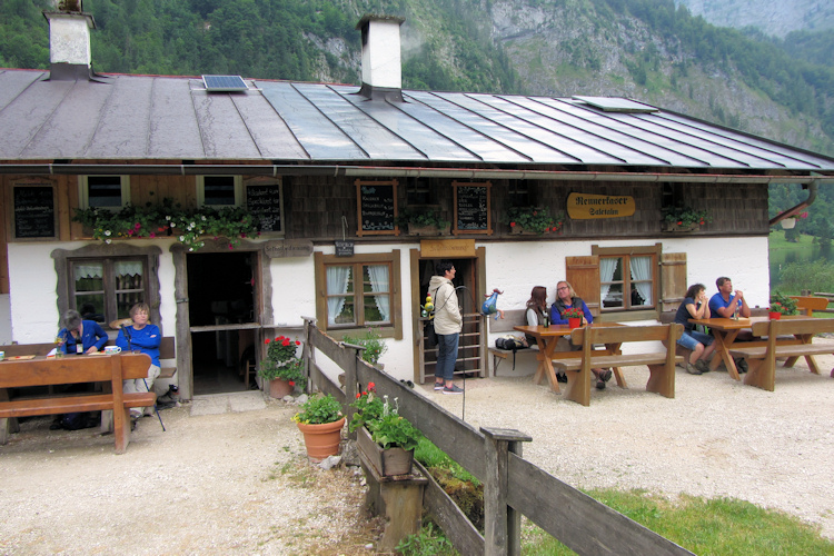 Snack time on the Alm by the Königssee