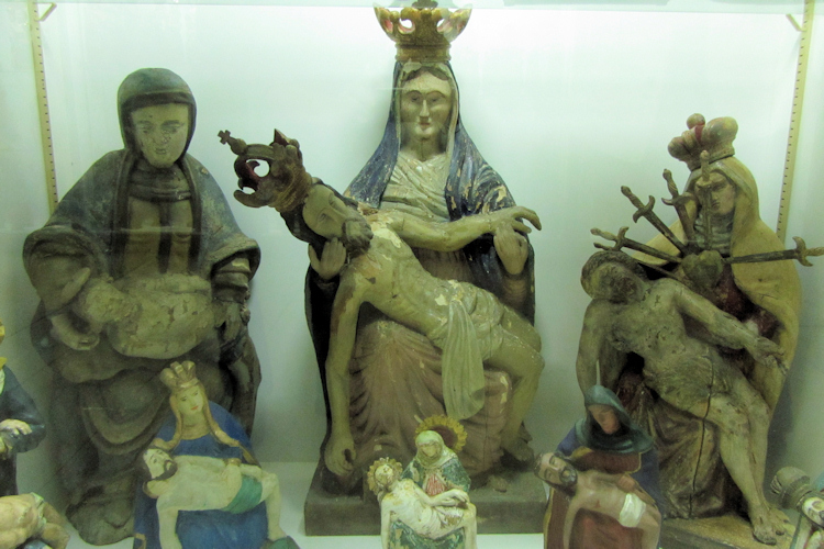 Pieta sculptures in the Museumsdorf Bayerischer Wald