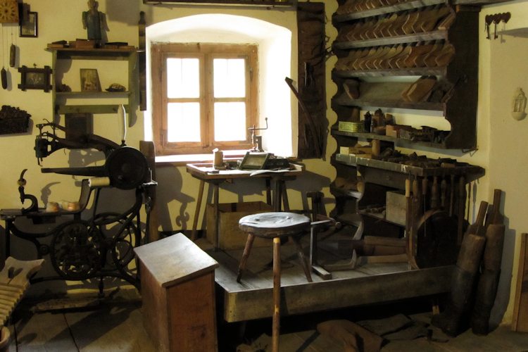 A cobbler's workbench at Museumsdorf Bayerischer Wald